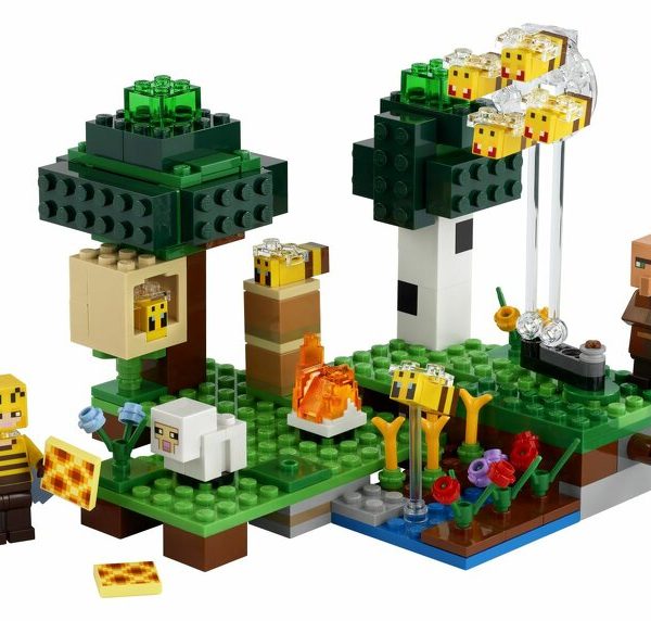 LEGO Minecraft Bigården 21165