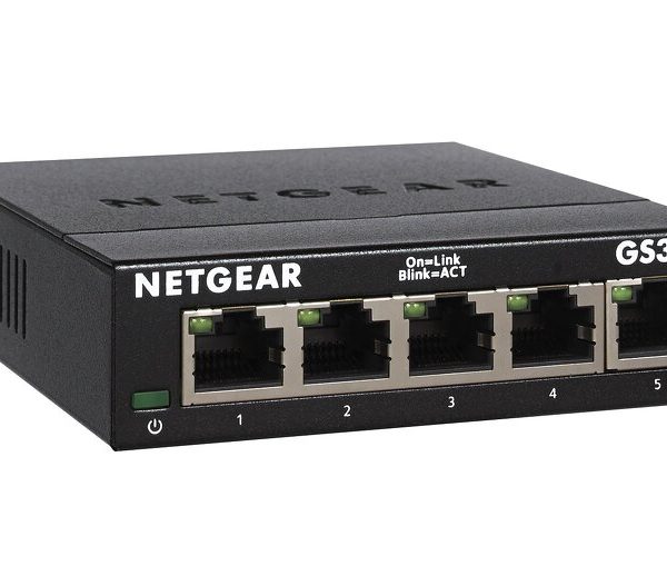 Netgear GS305v3 - 5-Port / Gigabit Switch / Unmanaged